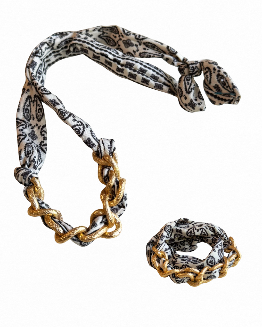 Bandana Chain Wrist Wrap
